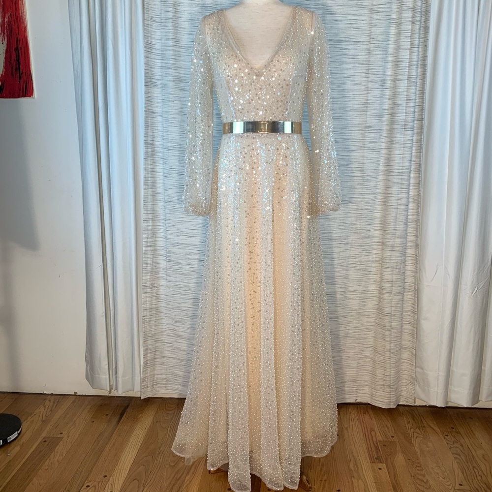 Bliss Cream Long Sleeve Plunge Gown - Picture 3 of 16